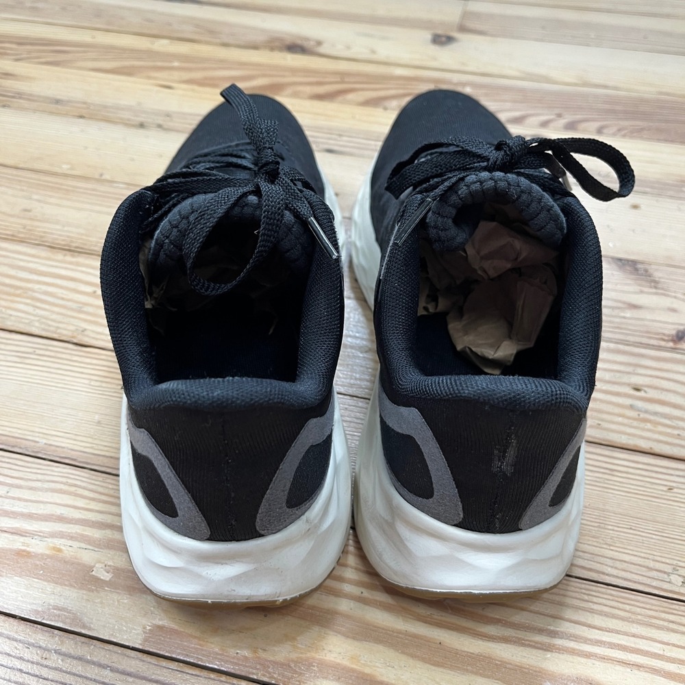 New Balance Fresh Foam Arishi v4 Black White Gum Running Shoes WARISEK4 Womens 8 - Picture 5 of 9
